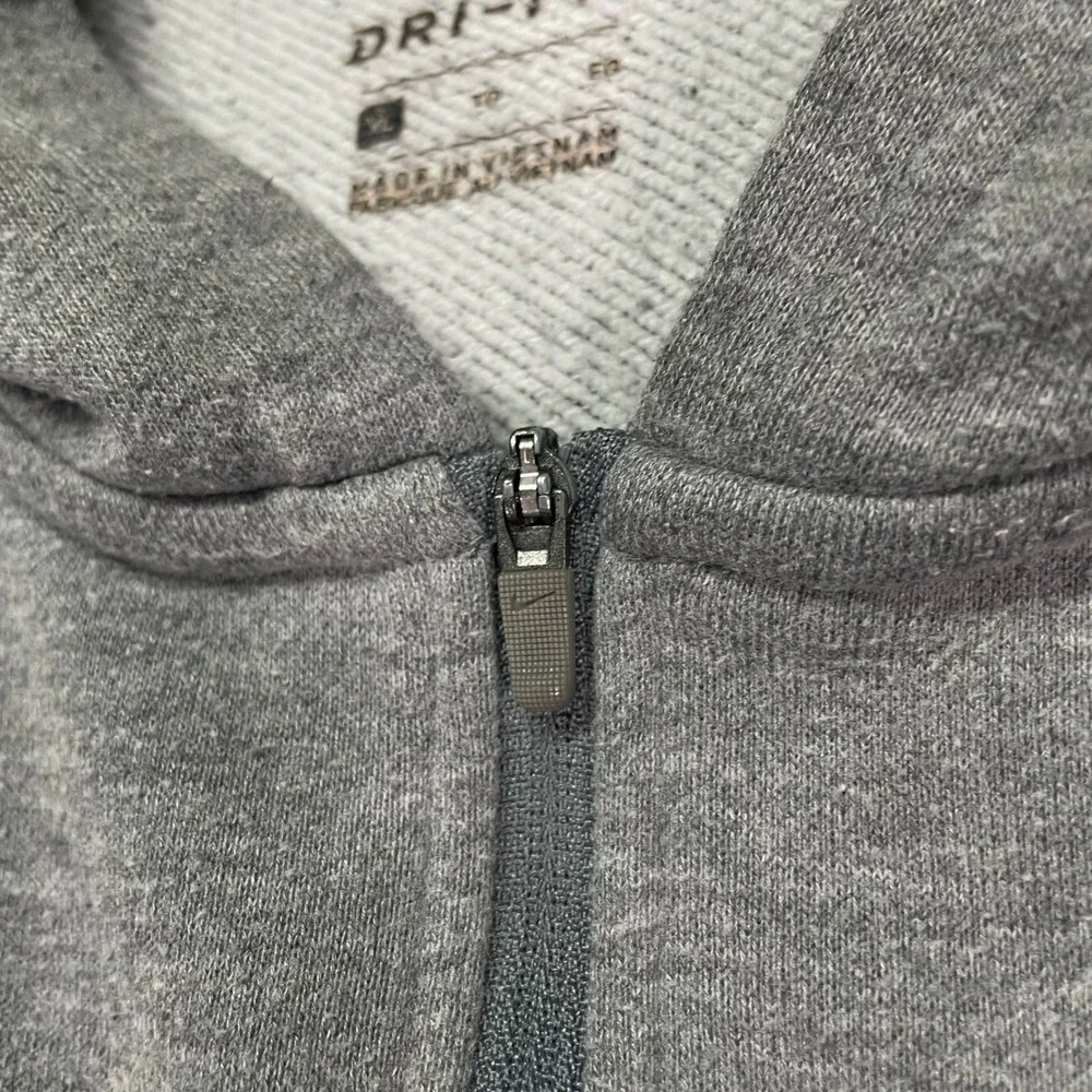 Nike Dri-FIT Hoodie Women's XL Gray Lightweight Athletic Sweatshirt 889249